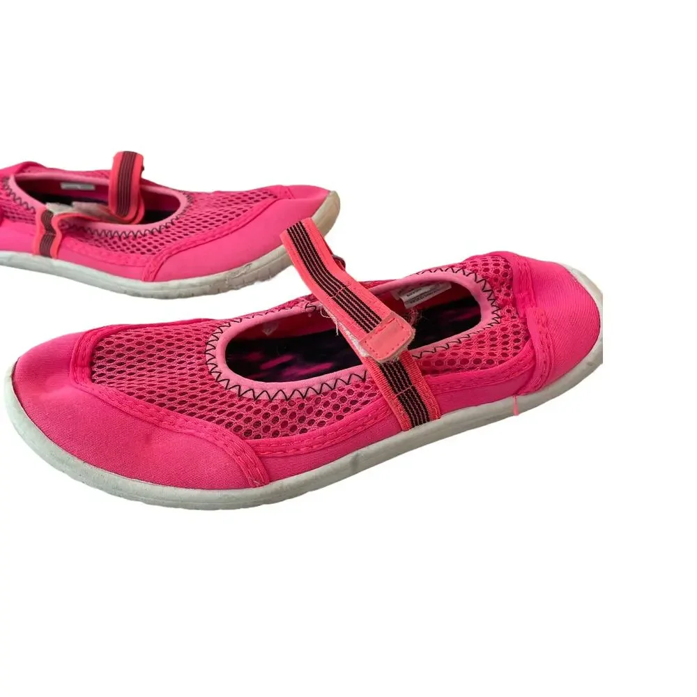 Pink Water Shoes Big Girl's size Large 2-3 Swim Aqua